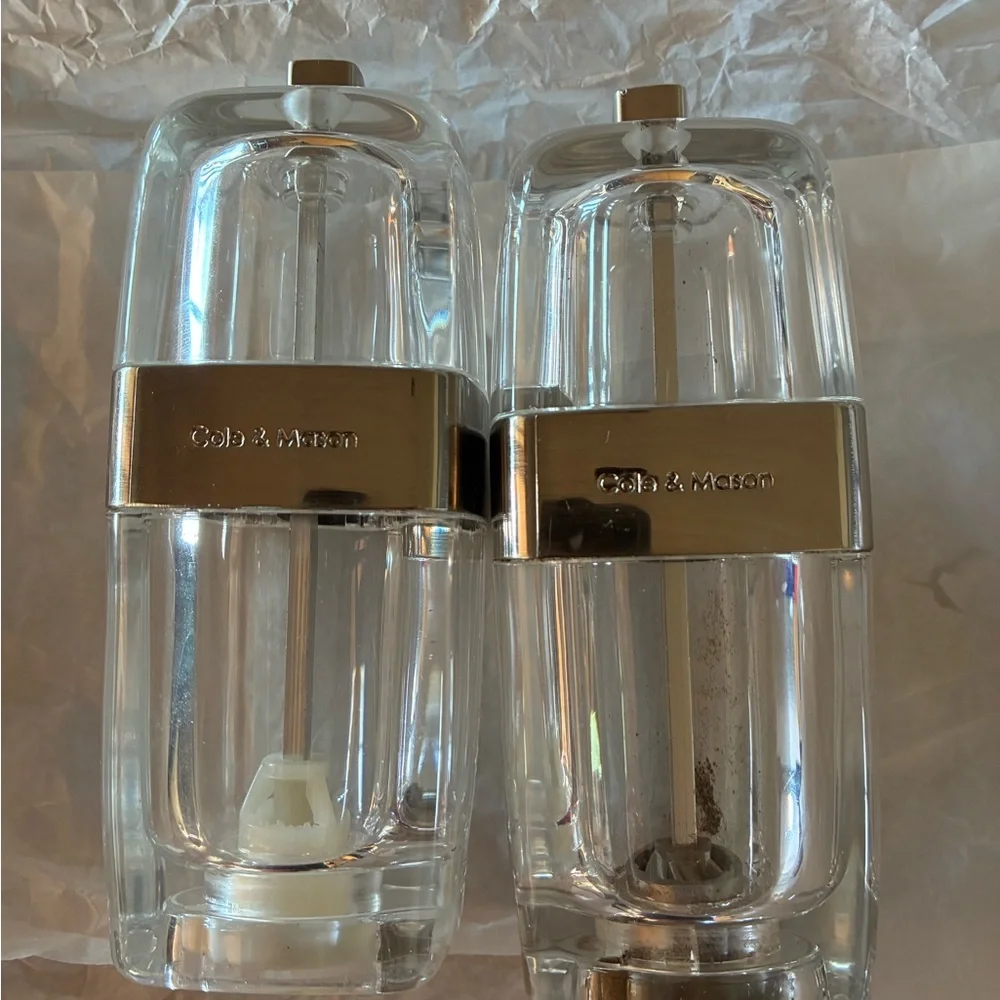 COLE & MASON Lucite Salt & Pepper Mill Grinder Set Acrylic Mid Century Modern